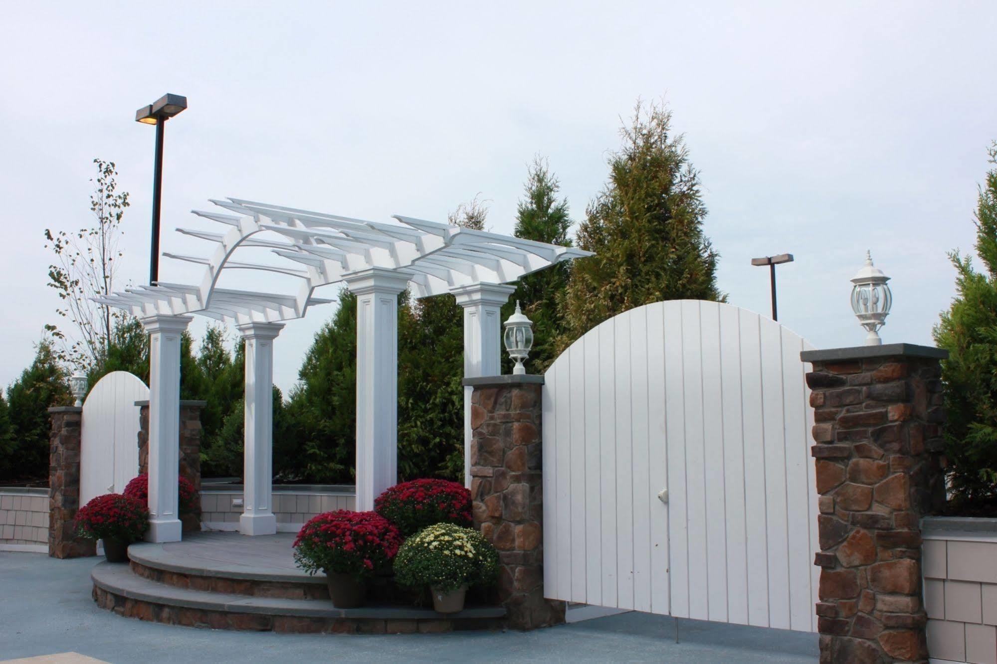 Doubletree By Hilton Poughkeepsie Hotell Exteriör bild